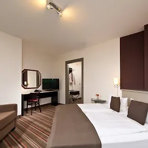 Leonardo Airport 3*, Hamburg Germany
